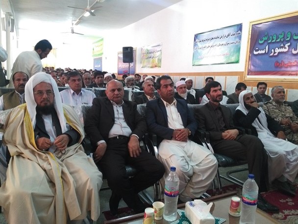 برتری نرخ پوشش تحصیلی سیستان و بلوچستان از کل کشور/ کسب رتبه های زیر هزار کنکور توسط دانش آموزان سراوانی در استان