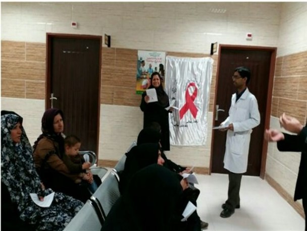گرفتن تست ایدز از مادران و افراد مشکوک در نیمروز/ جلسات آموزشی برگزار شد