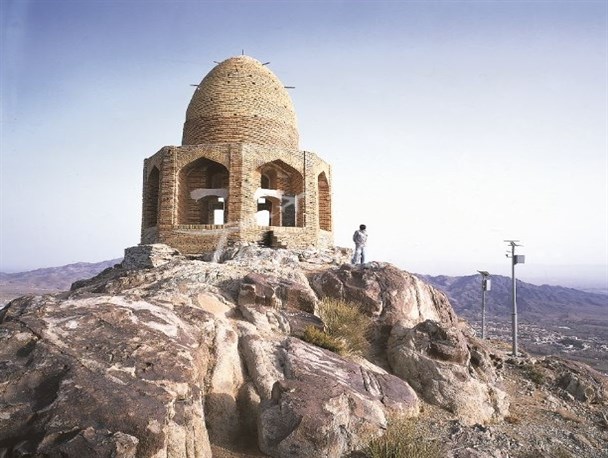 بنای تاریخی گنبد باز نطنز مرمت می شود/ ساخت سالن پیش سرد در کشتارگاه آغاز شد
