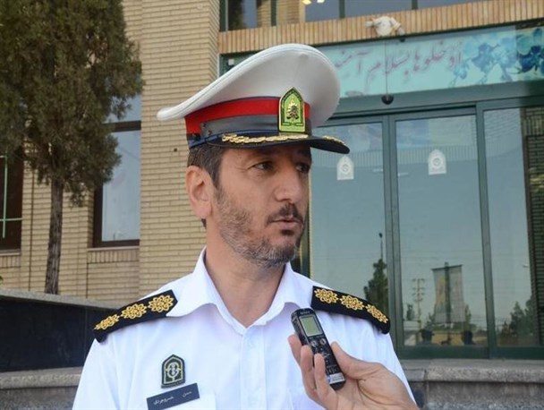 حضور پلیس در 4 گردنه برف خیز استان سمنان/ تجهیزات زمستانی وسایل نقلیه کنترل می شود