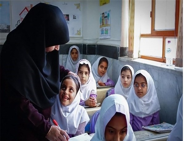اعمال سلیقه‌ در پرداخت حقوق و مزایای معلمان غیردولتی/رنج‌ معلمان غیردولتی تمامی ندارد