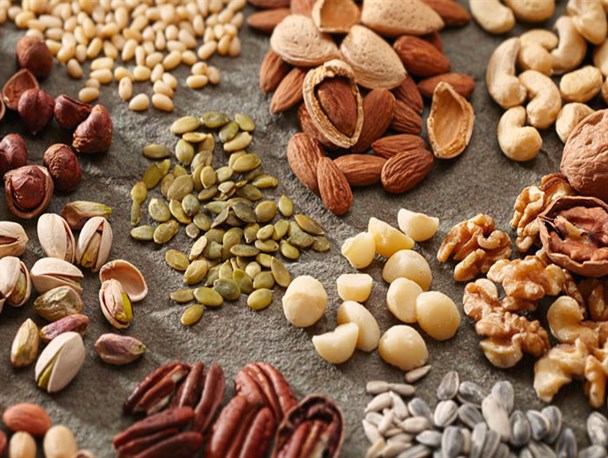 کاهش قیمت آجیل در آستانه شب یلدا