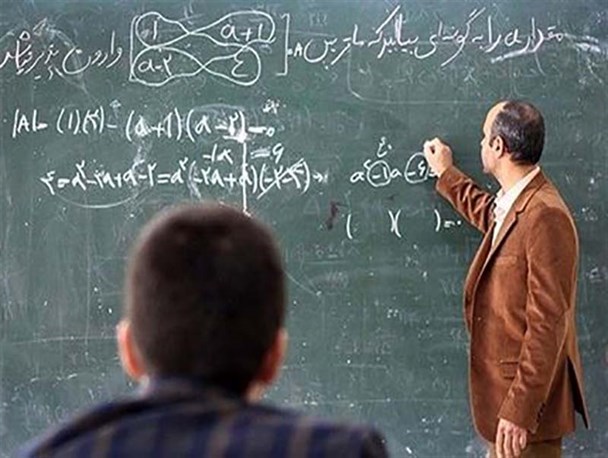 معلمان ازنا علاوه بر مسائل آموزشی در حوزه تربیتی نیز پیشتاز باشند