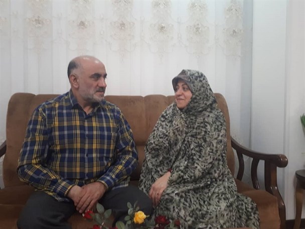 بانویی که با کیمیای عشق، همسر خود را تیمار می‌کند