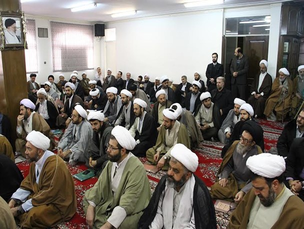 "کمپین آسمان آبی، زمین پاک" با مشارکت روحانیون در شهرری برگزار شد