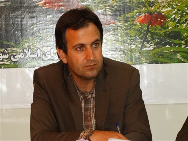 هادی امانی از "انتخاب غلط" می گوید