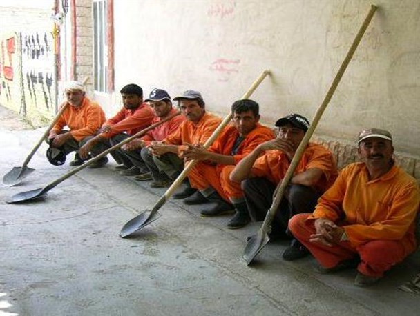 تاخیر ۳ ماهه حقوق نارنجی پوشان شهرداری درگز