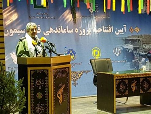 فرمانده سپاه از طرف همه دولت ها از مردم مظلوم "قلعه سیمون" عذرخواهی کرد+تصاویر