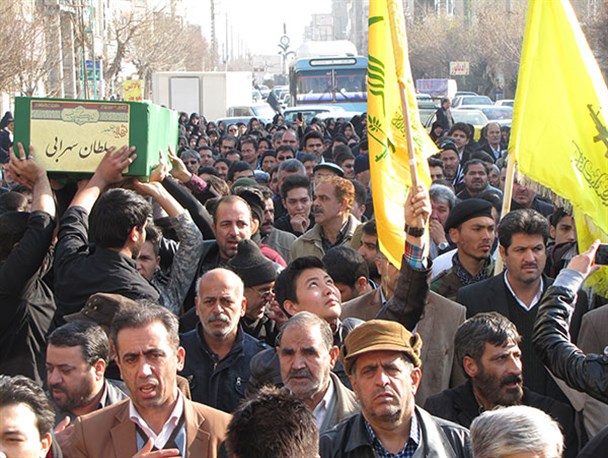 مراسم تشییع و خاکسپاری شهید مدافع حرم در باقرشهر برگزار شد/ گزارش تصویری