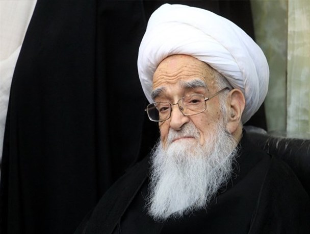 حجت‌الإسلام والمسلمین هاشمی رفسنجانی تا حد توان برای انقلاب انجام وظیفه کرد