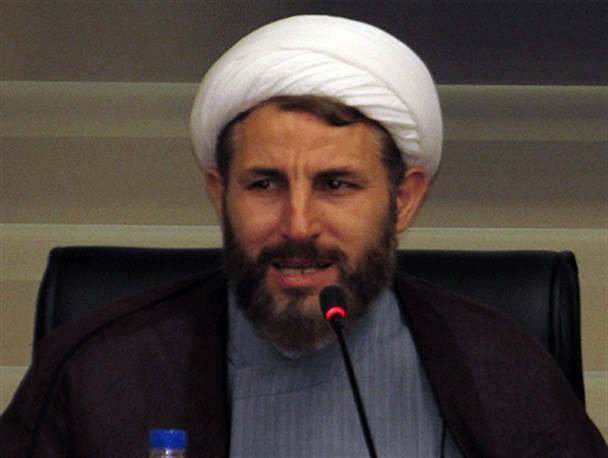غفلت از فرایض دینی، علت آسیب های اجتماعی موجود است