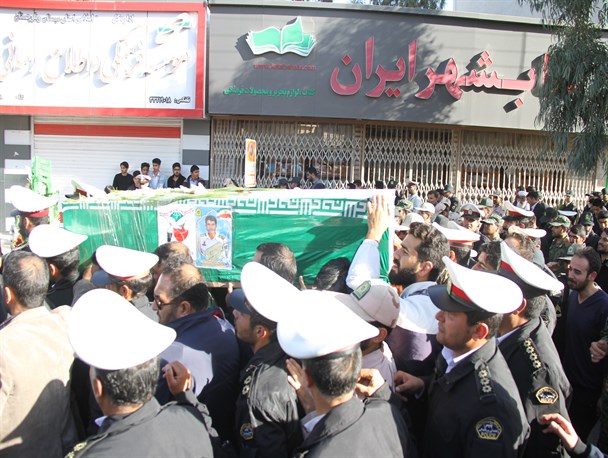 تشییع پیکر شهید غلام حسن جام دوست محمود آبادی در زاهدان