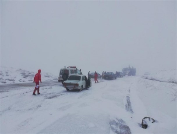 امدادرسانی به ۸۴۳ حادثه دیده در جاده های آذربایجان غربی