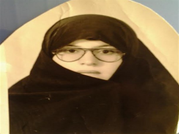 گفتگو با دختر جوانی که دیروز انقلابی دو آتشه بود و امروز خادم افتخاری شاهچراغ(ع)