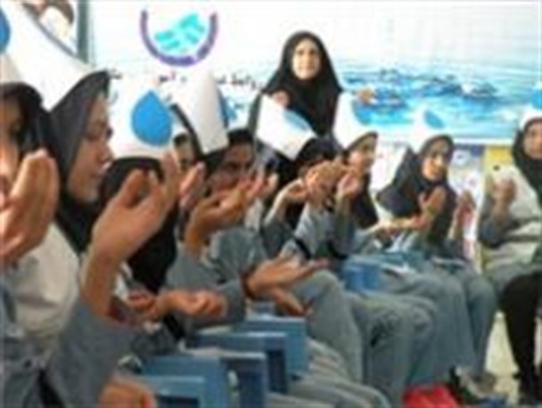 همایش بزرگ ˝ ایست! آب نیست˝ در یاسوج برگزار شد/ دانش آموزان یاسوجی دعای باران خواندند