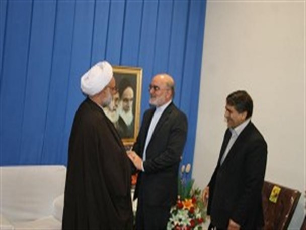 نمایندگان مقام معظم رهبری در استان‌ها ملجاء و پناهگاه مردم هستند