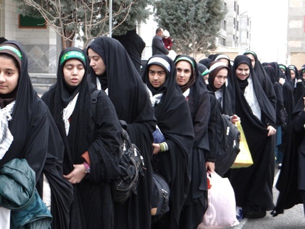 تصاویر/اعزام کاروان راهیان نور دانش آموزان دخترشبستر