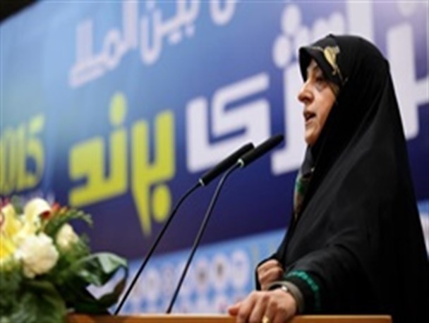 ابتکار: در جلسه بعدی هیات دولت درباره گرد و خاک اهواز تصمیم‌گیری می شود/بنزین توزیعی شهر اهواز، استاندارد شد