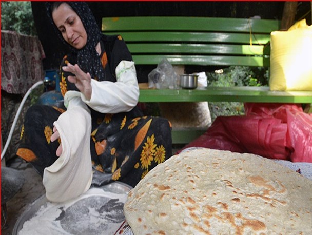 جشنواره نان و برکت در خلیل آباد برگزار شد