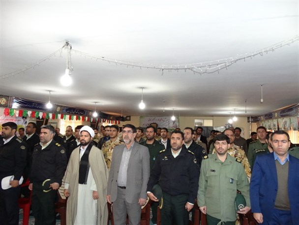 برگزاری صبحگاه مشترک نیروهای مسلح در شهرستان چگنی+تصاویر