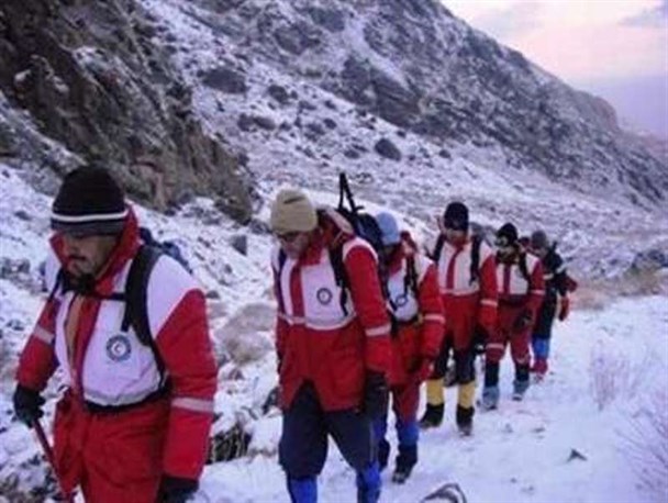 نجات 40 کوهنورد مفقود شده در ارتفاعات غربالبیز مهریز