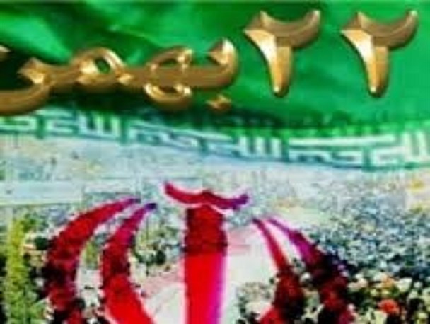 پاشاکی در دیدار با خانواده دو شهید؛ جامعه ای که روح ایثار دارد همیشه زنده است