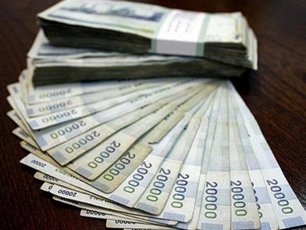 دانشگاه به همه دانشجویان وام شهریه می‌دهد