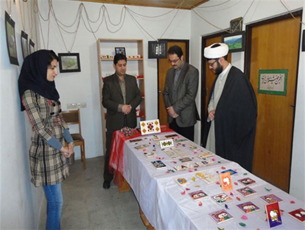نمایشگاه ویترای در شهرستان رضوانشهر برپا شد