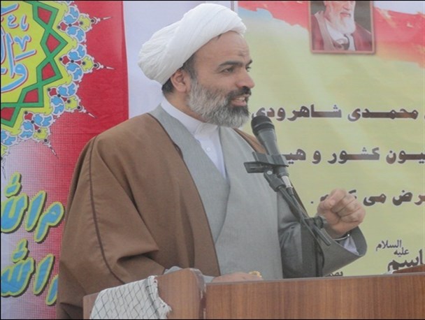 وظیفه ما حفظ و تقویت روحیه انقلابی گری است