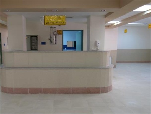 آیا مسئولان فکر کردند افتتاح و چیدن ربان برای مردم شهرستان چادگان بیمارستان می شود؟!