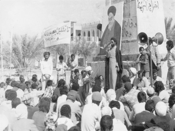 آغاز مبارزات مردم لنگه علیه حکومت پهلوی با ۵۰ نفر / بندرلنگه میزبان تبعیدی های انقلابی بود