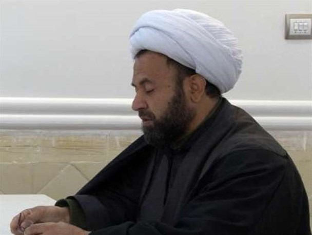 بدون اطلاع نماینده ولی فقیه فرماندار خاتم را تغییر دادند/معاون سیاسی امنیتی استاندار جواب تلفنم را هم نداد