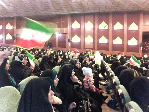 مراسم جشن انقلاب در اردبیل برگزار شد