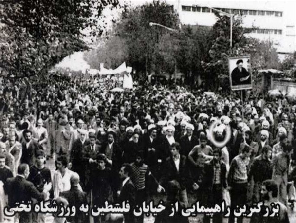 شهدا و فعالان روزهای انقلاب به فراموشی سپرده شده اند / خاطره ای که موجب توپ و تشر مدیر به معلم کلاس شد