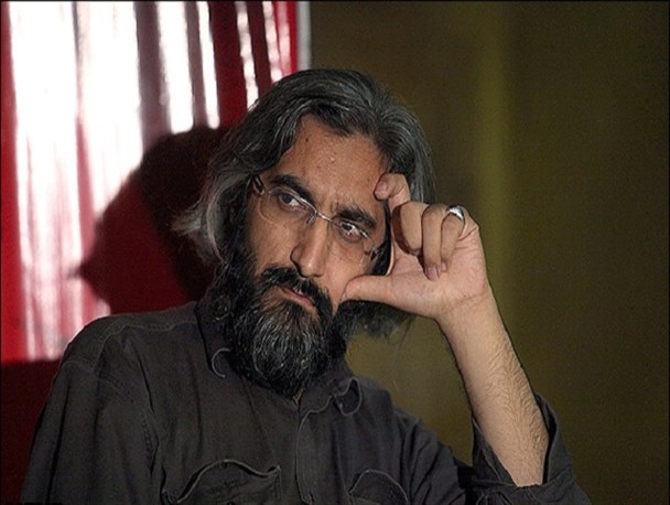 افرادی دم از فردوسی می‌زنند که در ۴۰ سال گذشته حتی یک بیت برای شهدا نسرودند/ این‌ها اجازه ندارند زیر علم فردوسی به انقلاب خرده بگیرند