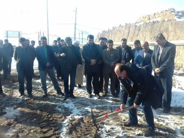 کلنگ زنی 5 مجموعه درمانی در کوثر