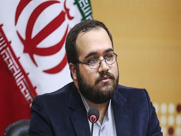 انقلاب اسلامی نگاهی جهانی دارد/ جسارت آمریکایی‌ها نتیجه عدم پایبندی نسبت به اصول اولیه انقلاب است