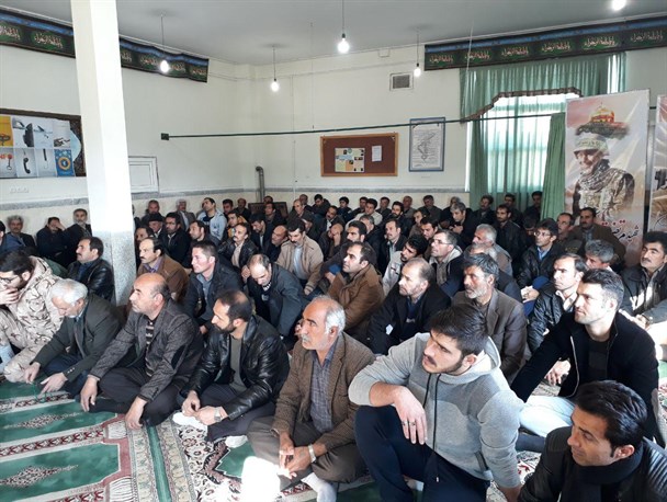 نشست بصیرتی بسیجیان قشر کارگری شهرستان بهار برگزار شد