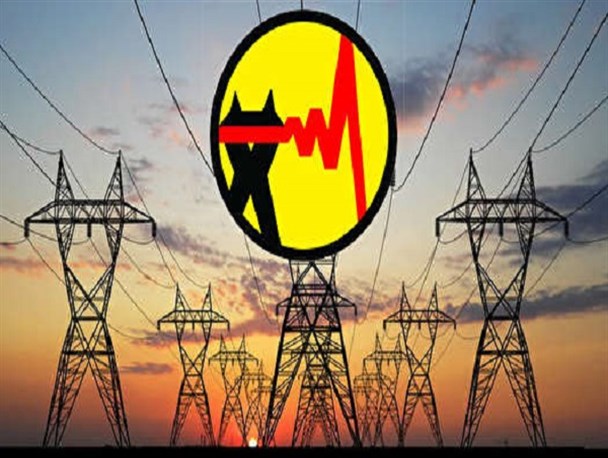 افزایش ۴۰ برابری روستاهای برخوردار از نعمت برق در فراهان
