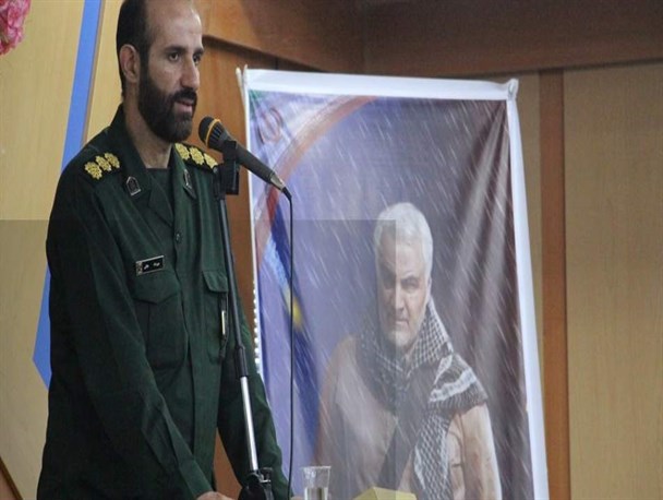 انقلاب اسلامی امانتی بزرگ برای ملت ایران است/ هنرمندان با قلم و هنرشان از انقلاب اسلامی دفاع کنند
