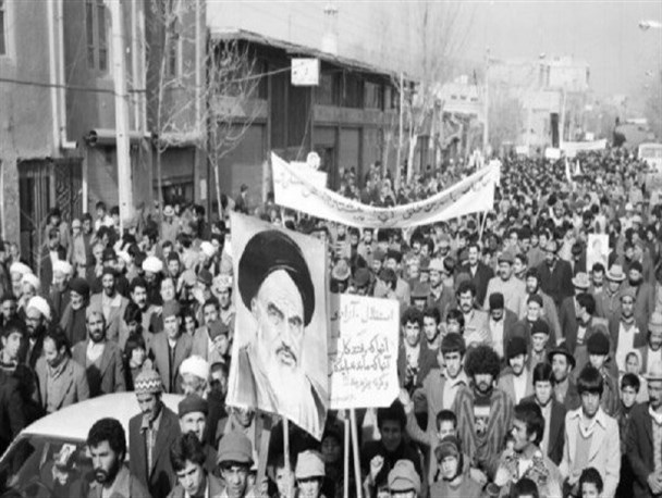بازاریان قزوین اهرم اصلی مبارزات انقلابی در قلب اقتصادی شهر/ کسبه در اعتراض به رژیم ۶ماه تحصن کردند