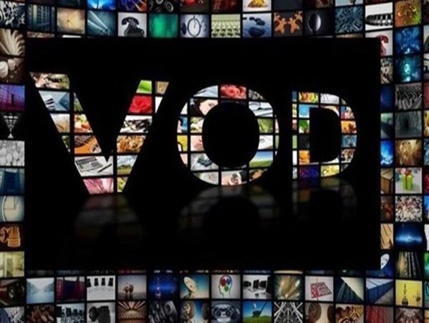 از ردپای نفوذ و ابتذال در شبکه نمایش خانگی تا ناظری که پاسخگو و سیاستگذار نیست/ عادی‌سازی ناهنجاری‌ها در سبد فرهنگی خانواده ایرانی