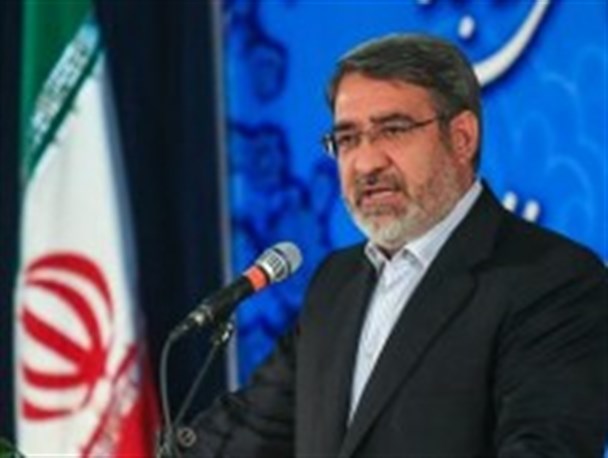 مردم باید از مسائلی که با آنها مرتبط است مطلع شوند/ در مذاکرات مانند دفاع مقدس پای حقوق خود ایستادیم