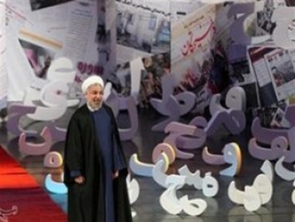 دولت تدبیر، یک بام و چند هوا/ ارتباط فیسبوکی دولتمردان قانون شکن با مردم فیلتر شکن!!