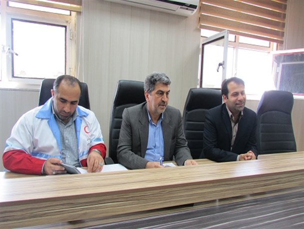 از کثرت تعجب برانگیز خبرنگاران گرفته تا دوربین های رو به بیرون از جلسه