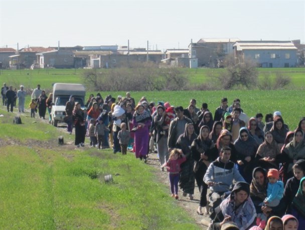 تصاویر/برگزاری همایش پیاده روی در روستای دهنه گمیشان