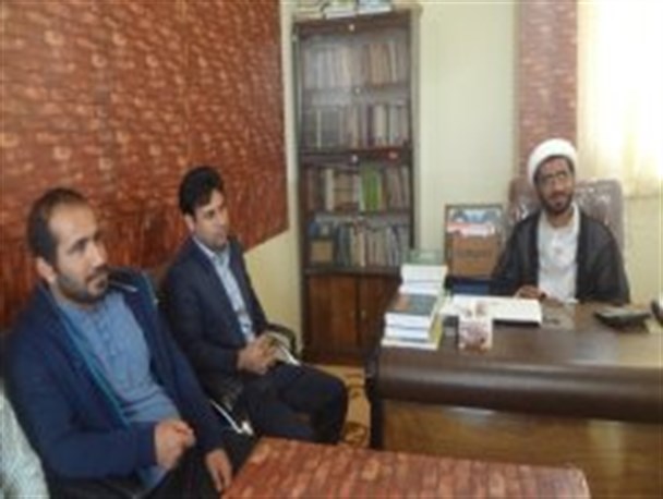 دیدار مدیر و کارکنان بنیاد شهید و امورایثارگران با امام جمعه شهرستان لنده +تصاویر