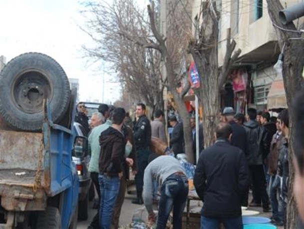دستفروشان جمع آوری، بازار روز در مشگین شهر راه اندازی شد