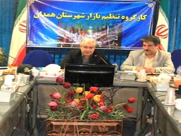 توزیع میوه دولتی در 30 نقطه شهر همدان/از نظر تأمین میوه شب عید مشکل خاصی وجود ندارد