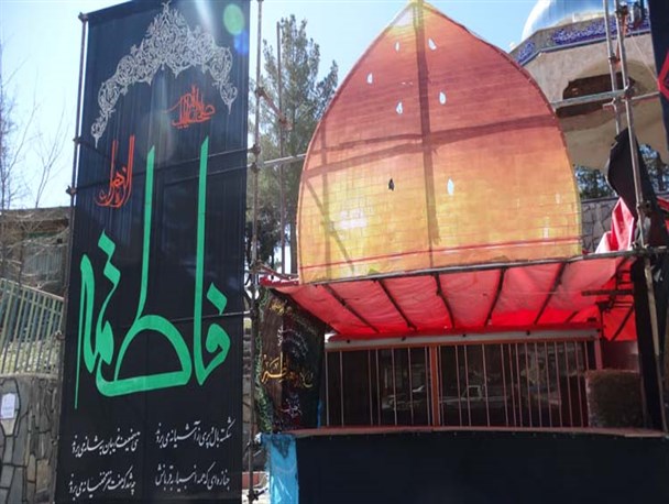 الیگودرز در ایام شهادت حضرت زهرا (س) سیاه پوش شد